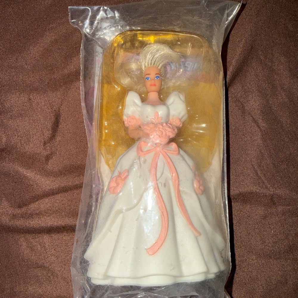 Vintage 1992 McDonald’s Happy Meal Romantic Bride Barbie‎ Mattel Sealed Toy